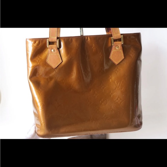 Authentic Louis Vuitton Vernis Houston Shoulder Bag  made in France 🇫🇷 - Picture 2 of 16